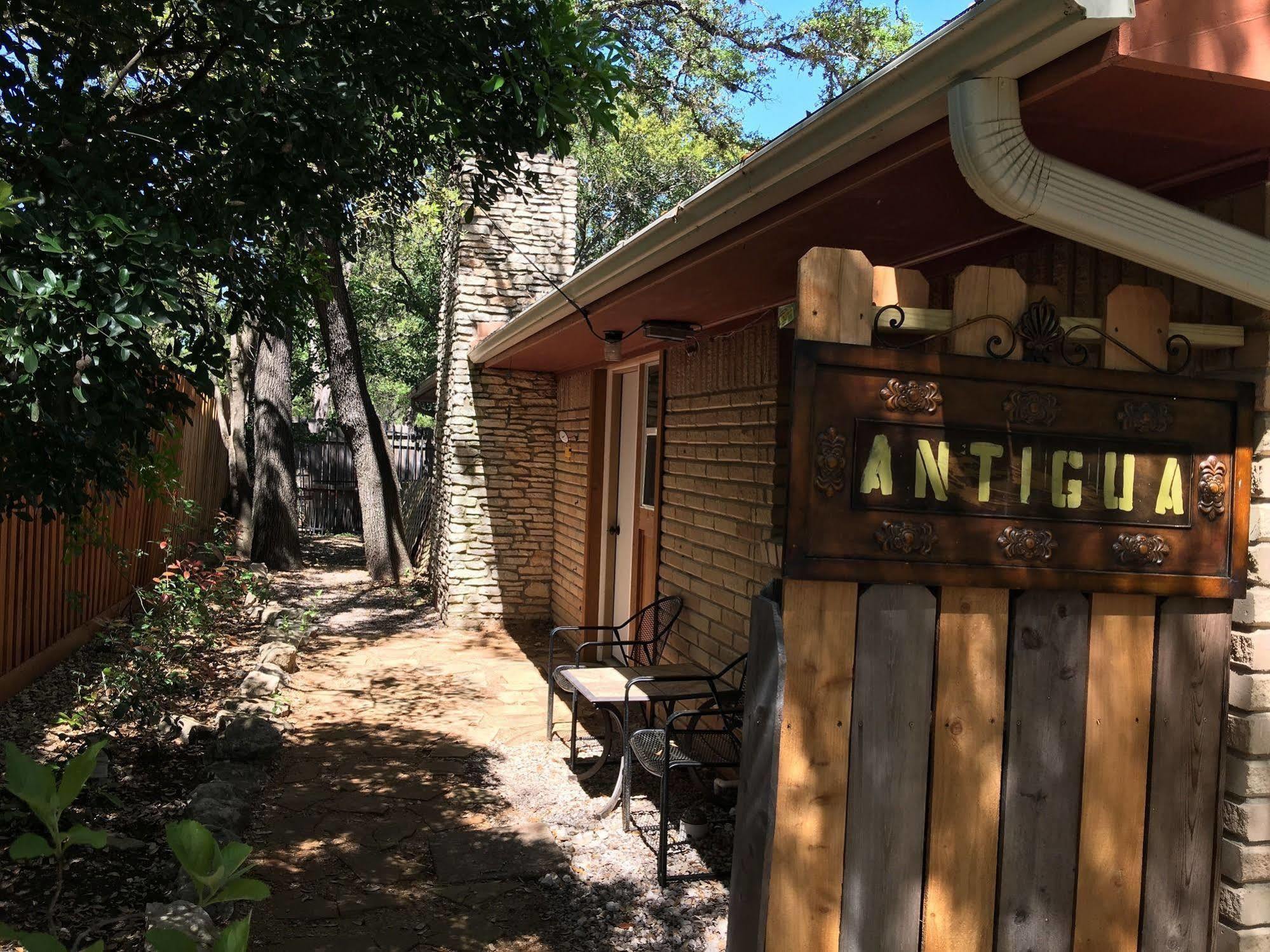 The Cove Bnb Hudson Bend Exterior foto