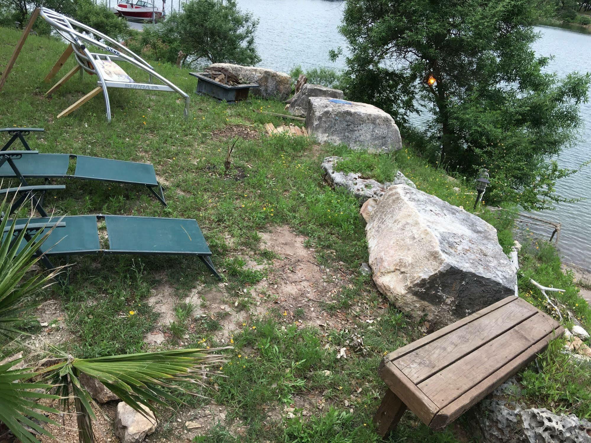 The Cove Bnb Hudson Bend Exterior foto